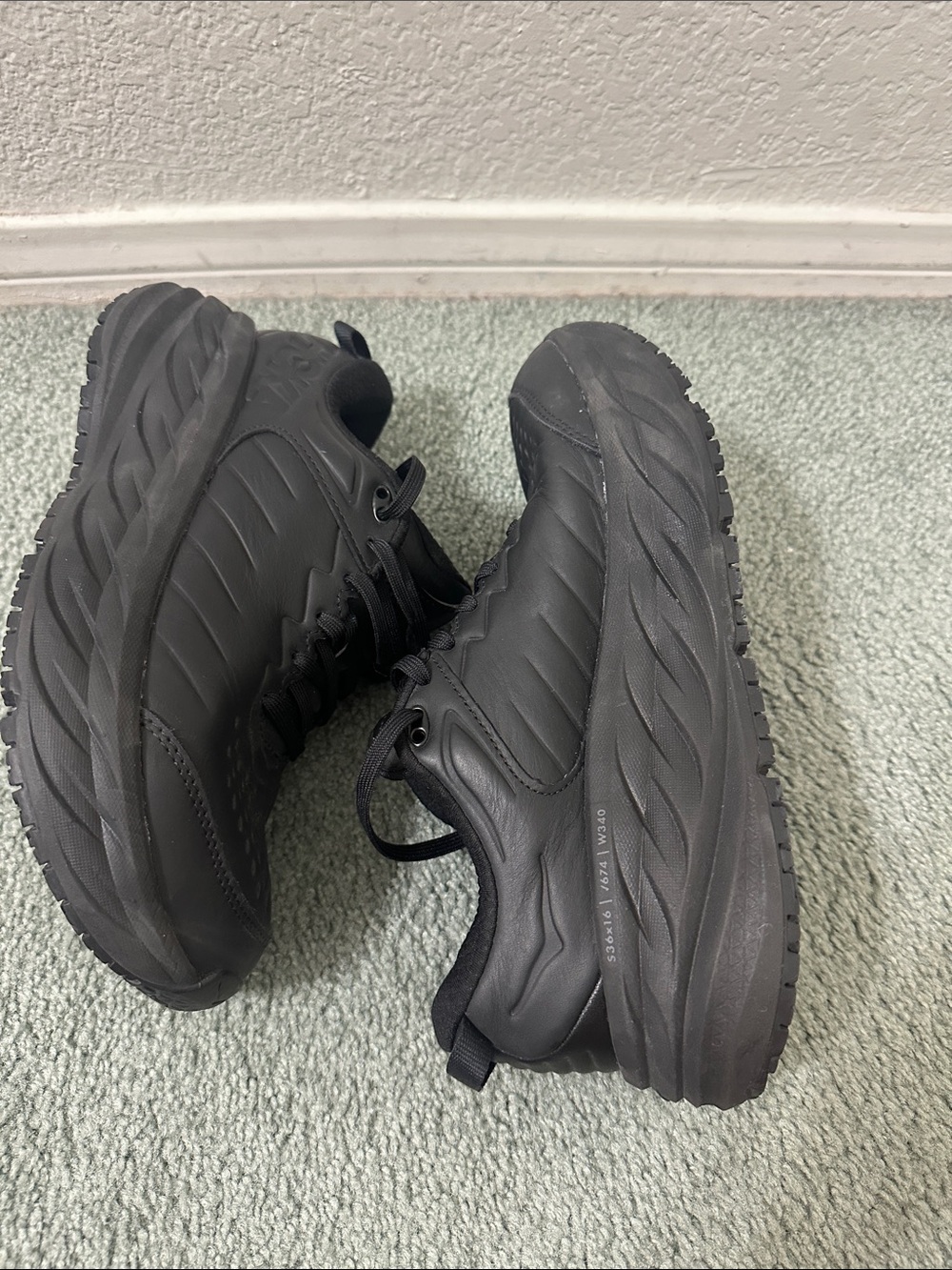 Hoka Bondi SR Slip Resistant Work Shoes Triple Black Leather Womens 9.5 - Picture 3 of 7